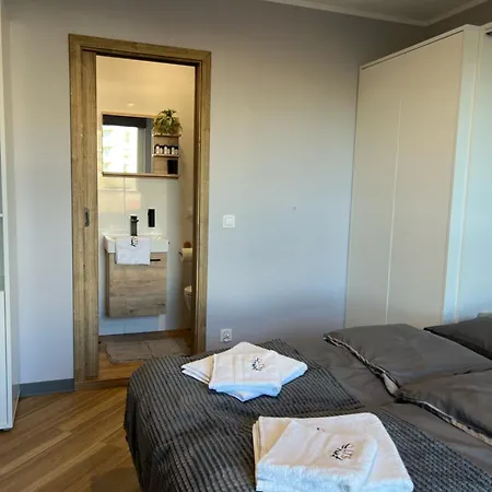 Apartament Lts Rent Luxury & Comfortable Letnica